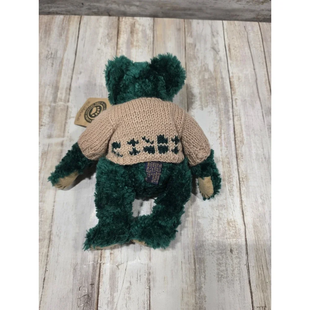 Boyds Bears Artisan Series McShamus‎ Green Plush Teddy Bear in Pine Tree Sweater